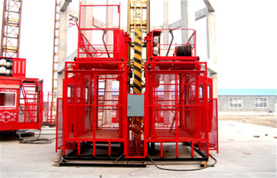 gru d'acciaio SC200 della costruzione 2000kg con gabbia 3*1.5*2.5m gemello/la singola